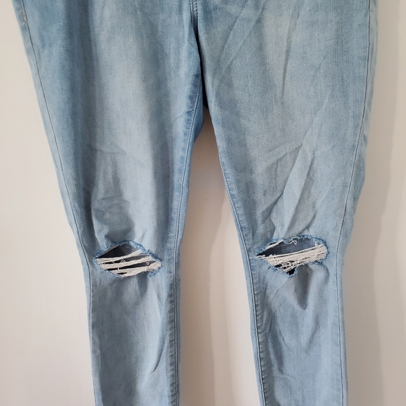 Denim - Picture 2 of 3